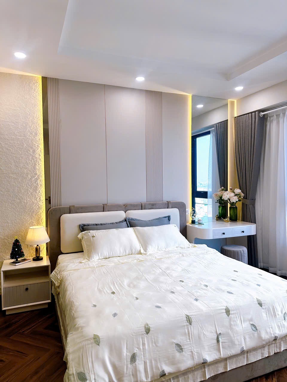 Bán nhà KĐT Louis City Đại Mỗ ô tô tránh vỉa hè rộng kinh doanh đẹp DT 111M 5T MT 6M giá 30,5 tỷ - Ảnh 1